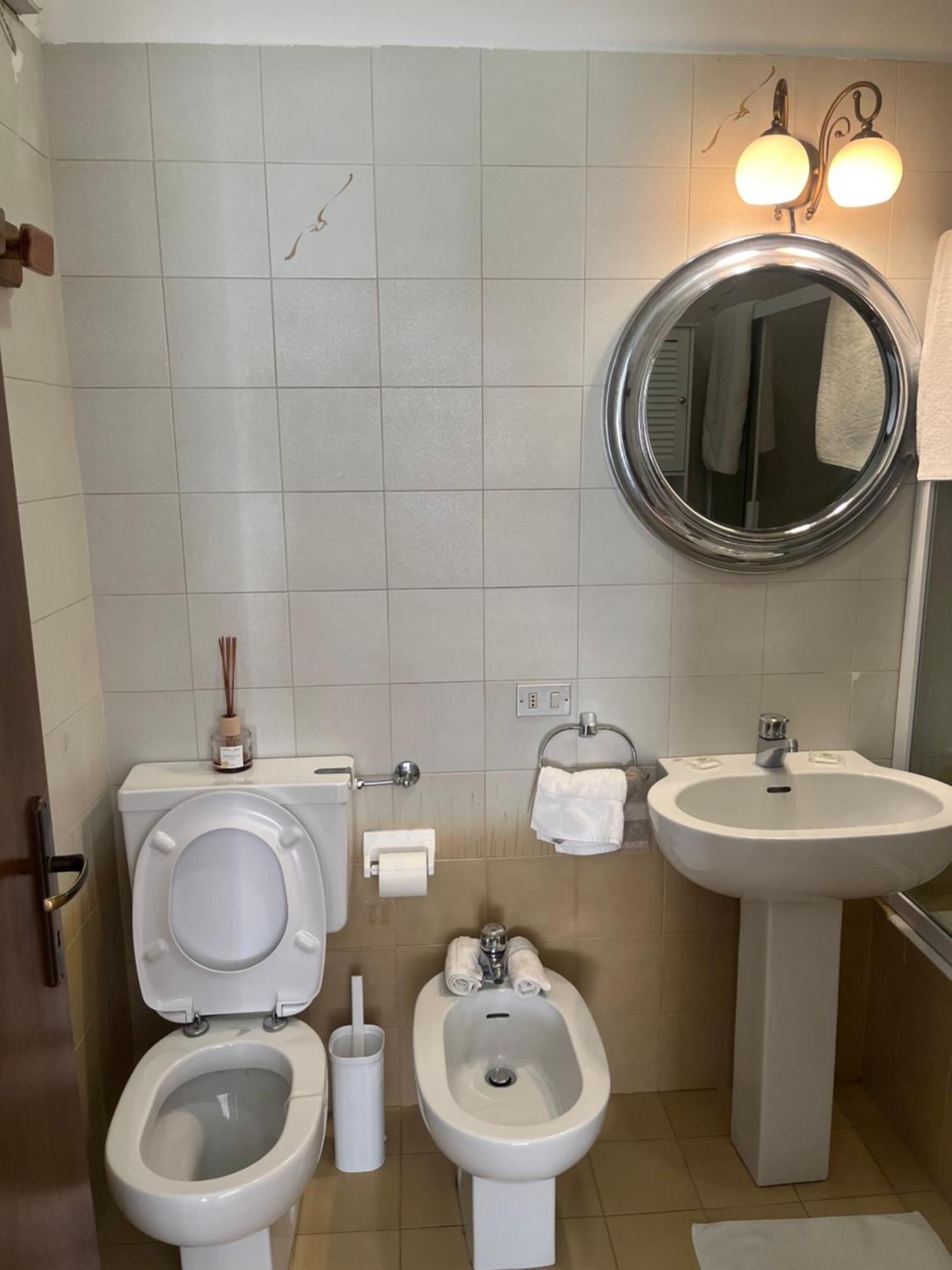 Casina Apartment Bellagio Bagian luar foto